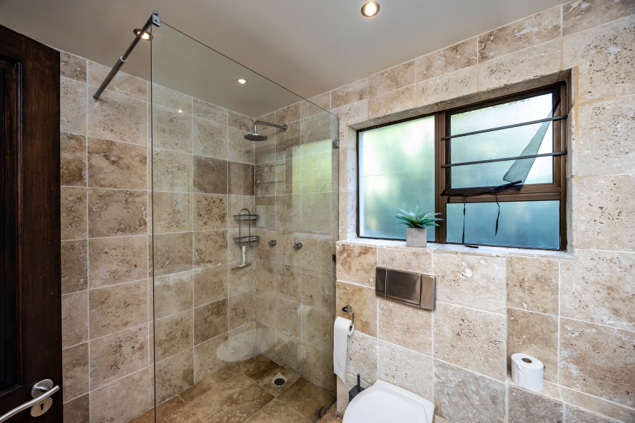 4 Bedroom Property for Sale in Beacon Bay Eastern Cape